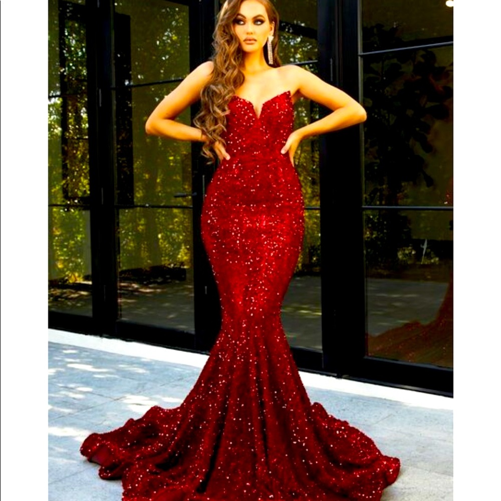 Portia and Scarlett gown